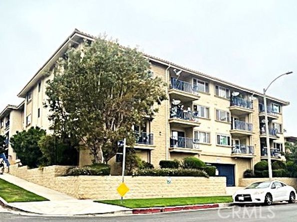 1110 W 10th Street 105, San Pedro CA 90731