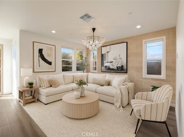 2323 Apple, Upland CA 91786