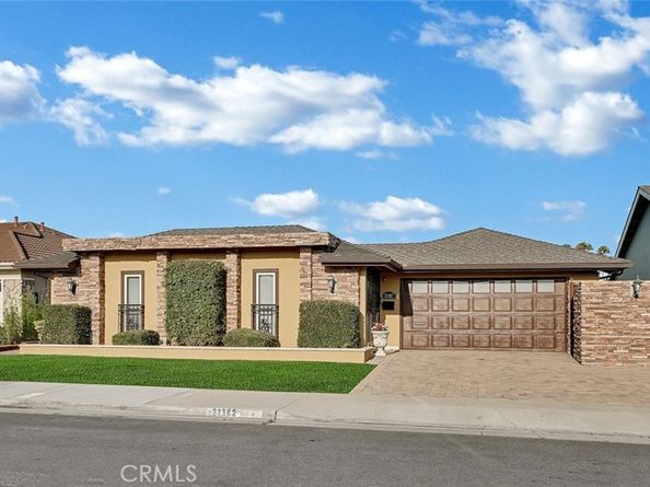 21382 Lemontree, Huntington Beach CA 92646