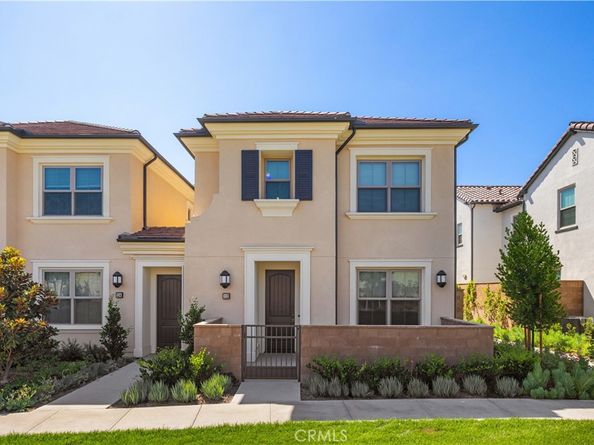 112 Newburry, Irvine CA 92618