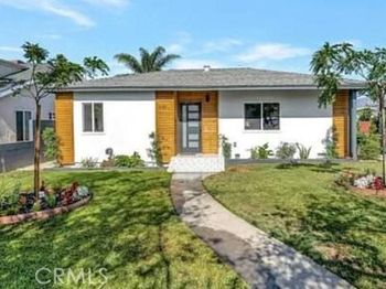 929 N Sunset