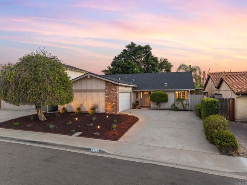 5725 Avenida Sanchez, San Diego CA 92124