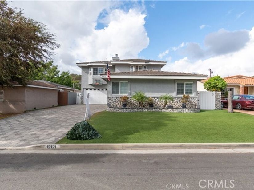12121 Nashville, La Mirada CA 90638