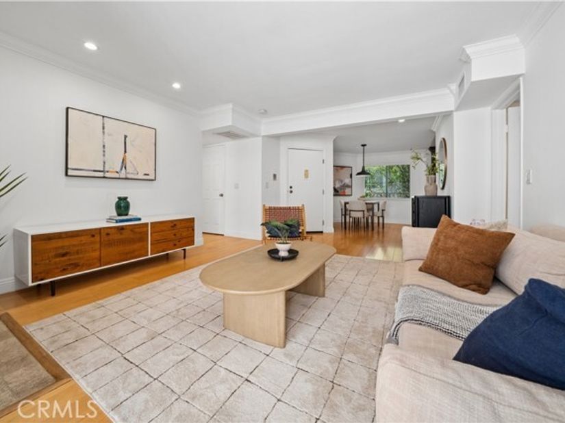 11816 Gorham 113, Los Angeles CA 90049