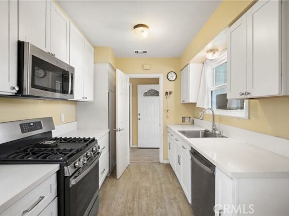 7057 Babcock Avenue, North Hollywood (los Angeles) CA 91605