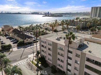 1635 E Ocean