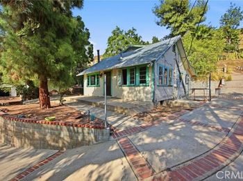 10064 Sunland Boulevard