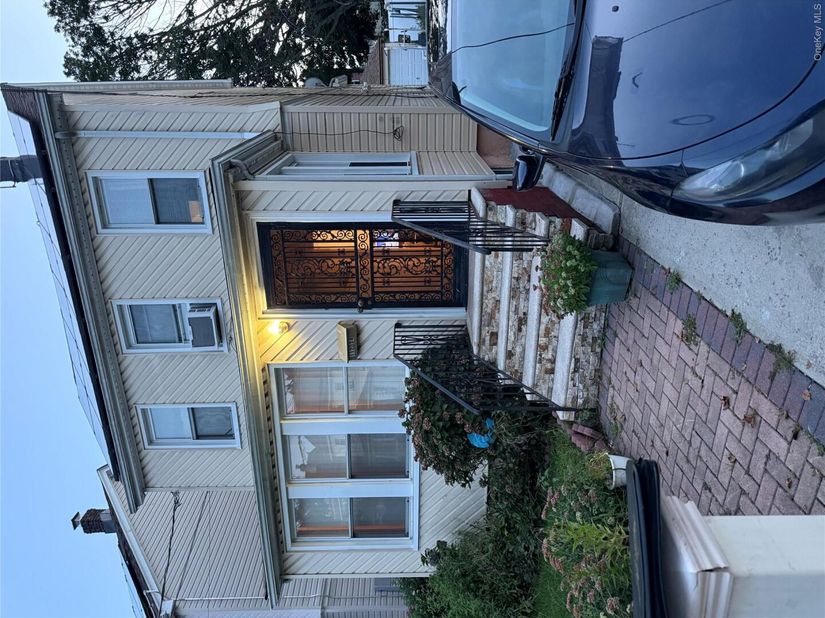 112-34 203rd Street, Saint Albans NY 11412