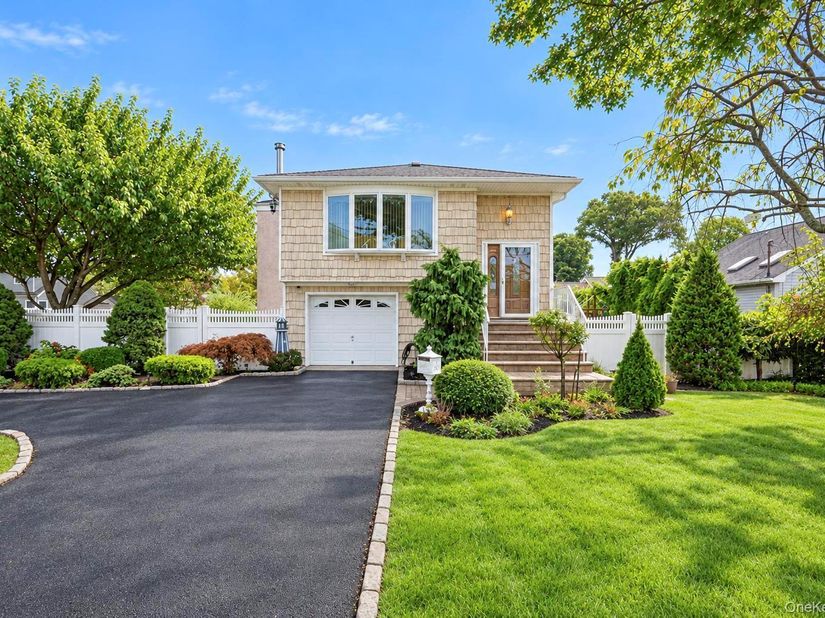 355 W Islip Boulevard, West Islip NY 11795