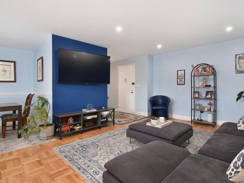 499 Broadway N 2J, White Plains NY 10603