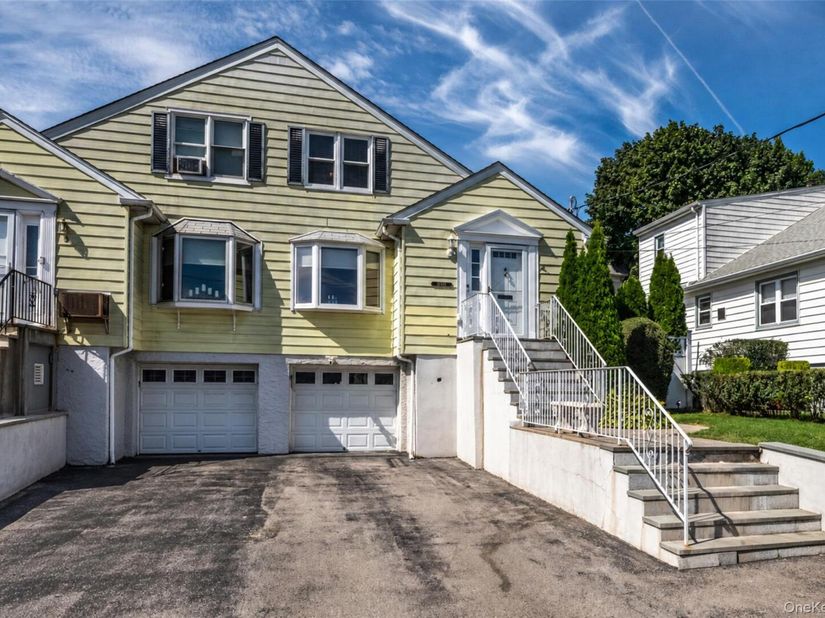 7 Ronalds Avenue, New Rochelle NY 10801