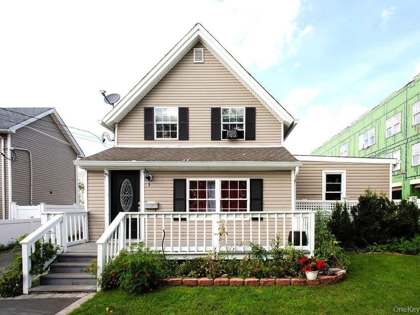 1 Brightside Avenue, Central Islip NY 11722