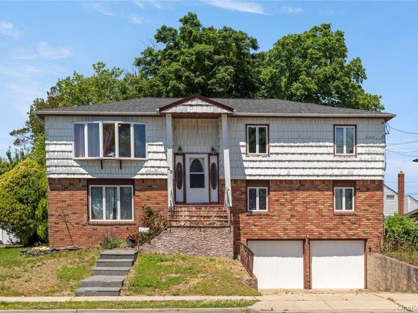 23 3rd Avenue, Farmingdale NY 11735