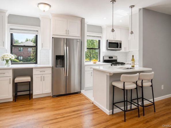 245-02 61st Avenue L, Little Neck NY 11362
