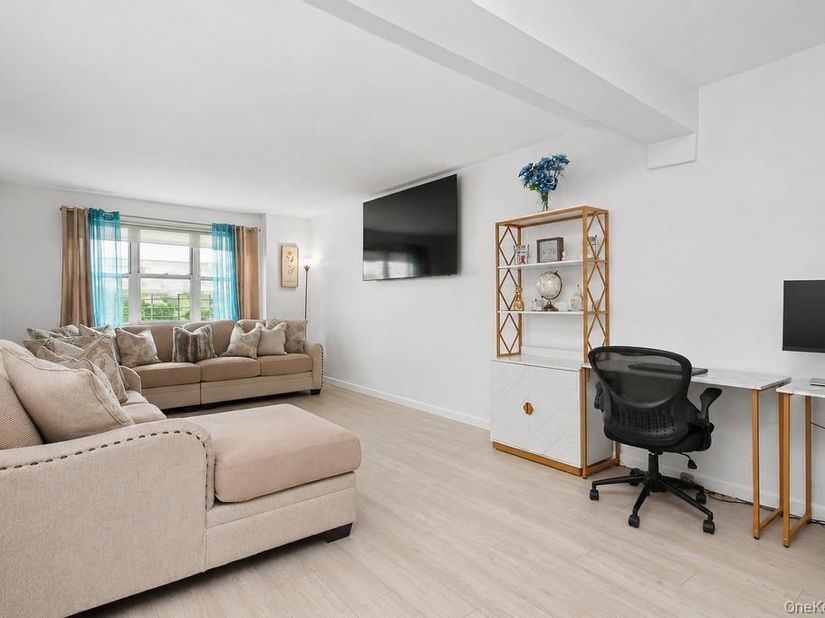 7 Balint Drive 510, Yonkers NY 10710