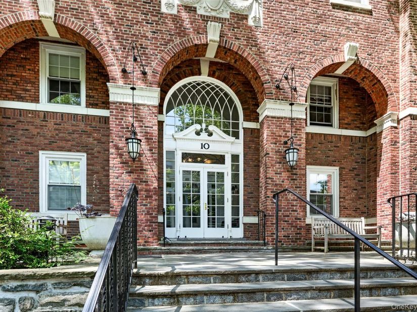 10 Brooklands 5H, Bronxville NY 10708