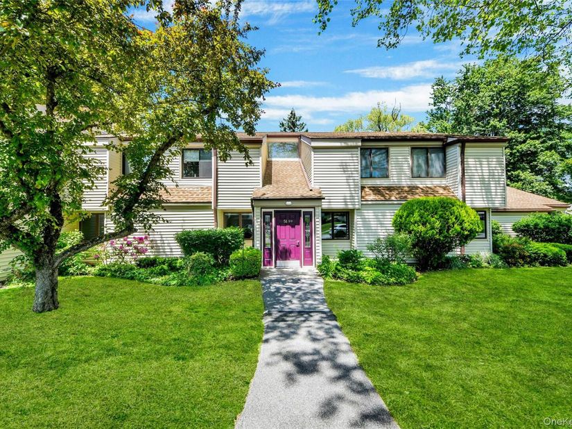 51 Jefferson Oval E, Yorktown Heights NY 10598