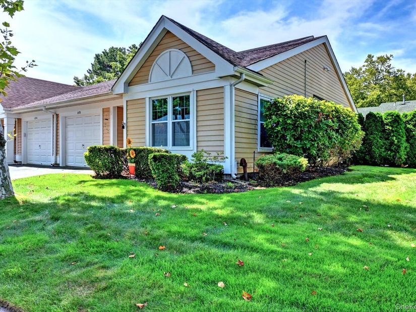 272 Glen Drive, Ridge NY 11961