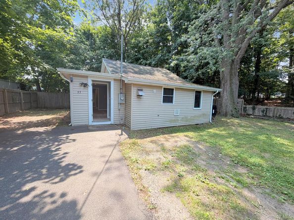 93 Lynbrook Drive, Sound Beach NY 11789