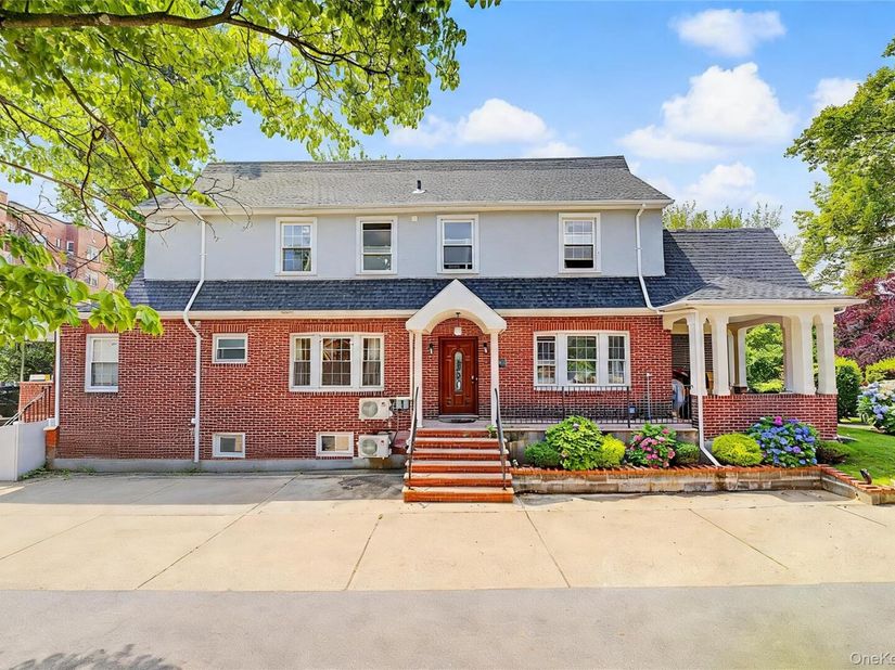 609 161st Street, Whitestone NY 11357