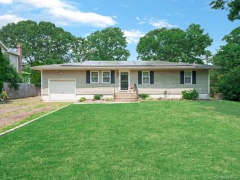 269 Carleton Drive E