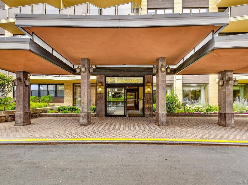 18-05 215th Street 16H, Bayside NY 11360