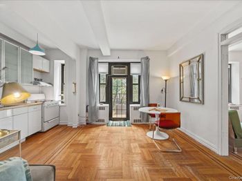 50 Park Terrace East St.