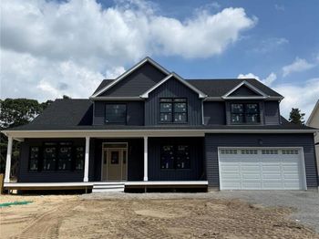 3 Greentree Court