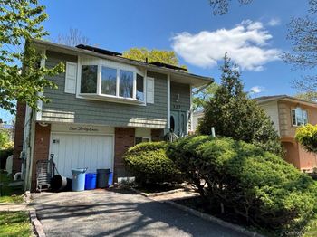 537 Lakeway Drive