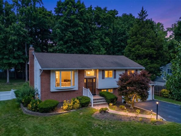 259 Burr Road, East Northport NY 11731