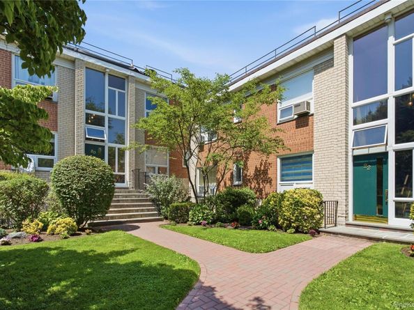 20 Channing Place 2L, Eastchester NY 10709