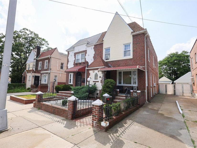 13446 229th Street, Laurelton NY 11413