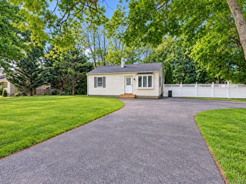 685 Horseblock Road, Brookhaven NY 11719