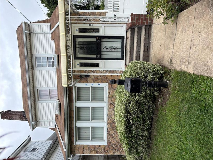 20905 Hollis Avenue, Queens Village NY 11429