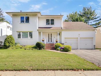 17 Lafayette Drive