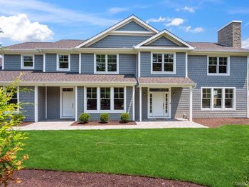 48 Plainview Road