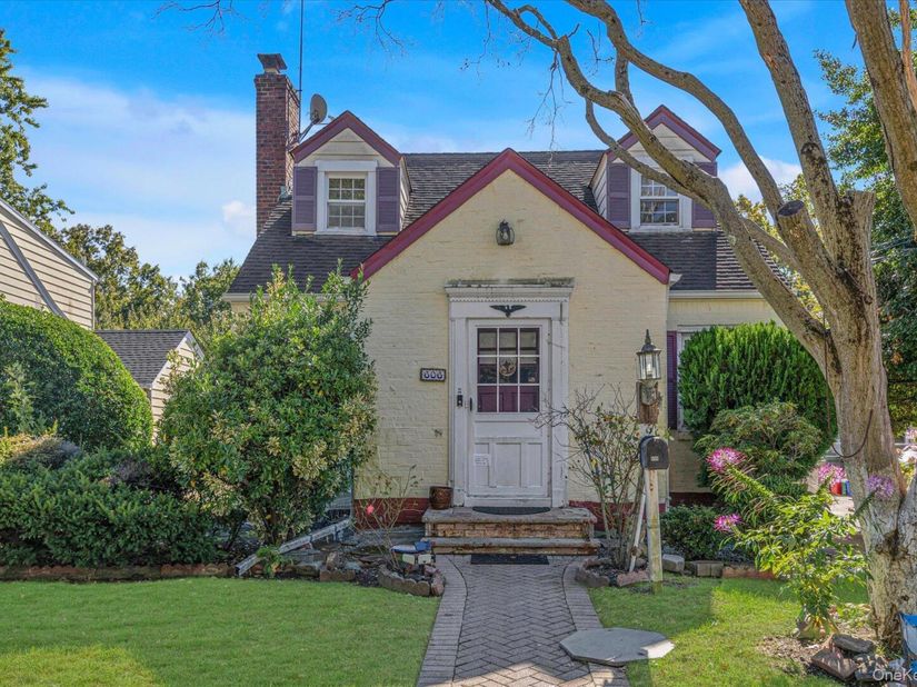 606 Joy Boulevard, North Baldwin NY 11510