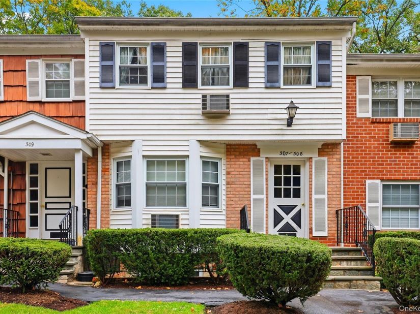 307 Woodland Hills Road 307, White Plains NY 10603