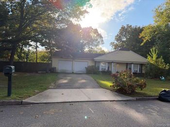 6 Mount Snow Lane