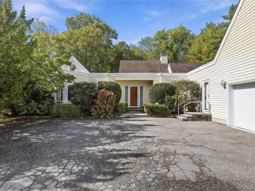 35 The Crossing At Blind Brook Brook, Purchase NY 10577