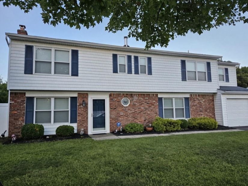 7 Springmeadow Drive, Holbrook NY 11741