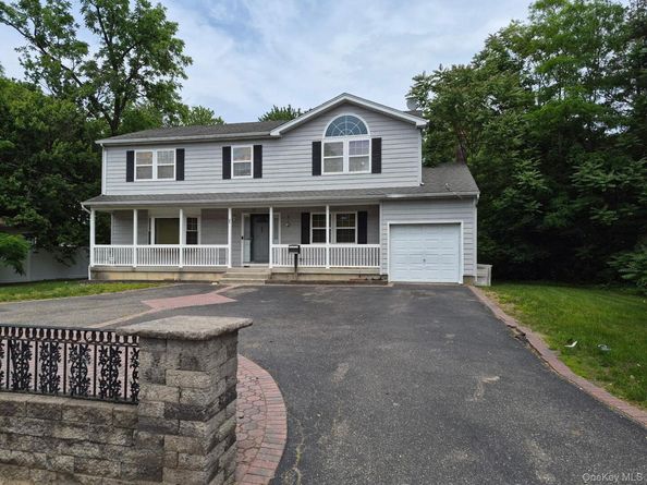 25 Mount Avenue, Wyandanch NY 11798