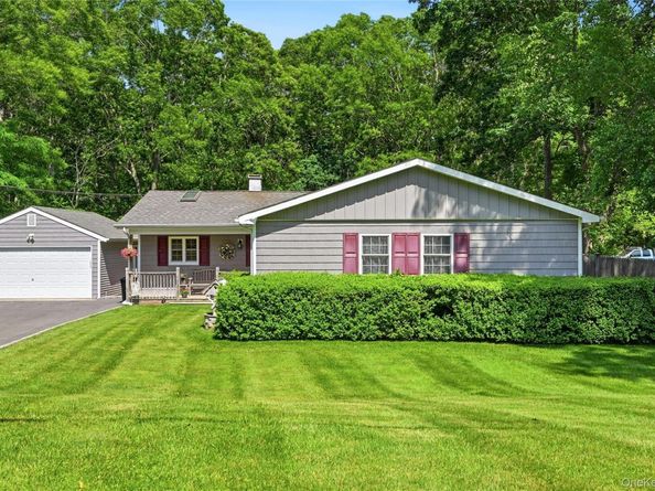 480 Sleepy Hollow Drive, Shirley NY 11967