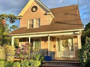 806 Miller Place