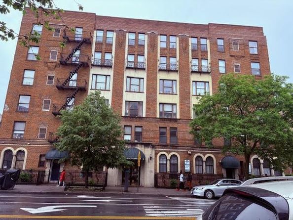 353 Ocean Avenue 4G, Brooklyn NY 11226