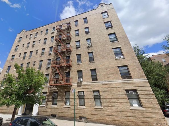 44-15 43 Avenue 5N, Sunnyside NY 11104