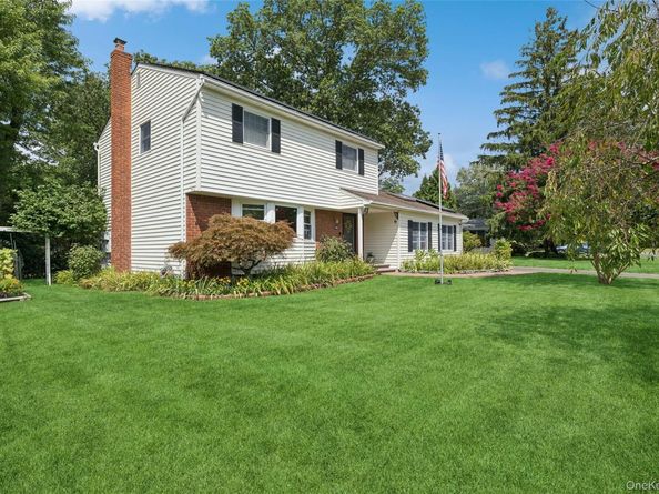 34 Morewood Drive, Smithtown NY 11787