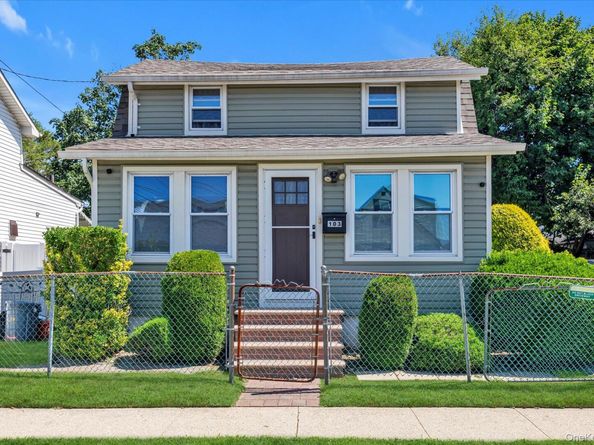 103 Oakley Avenue, Elmont NY 11003
