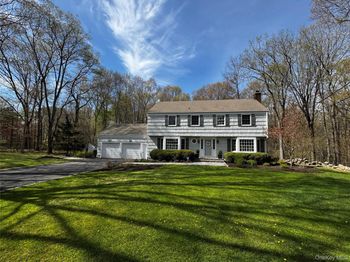 19 Deer Run Road