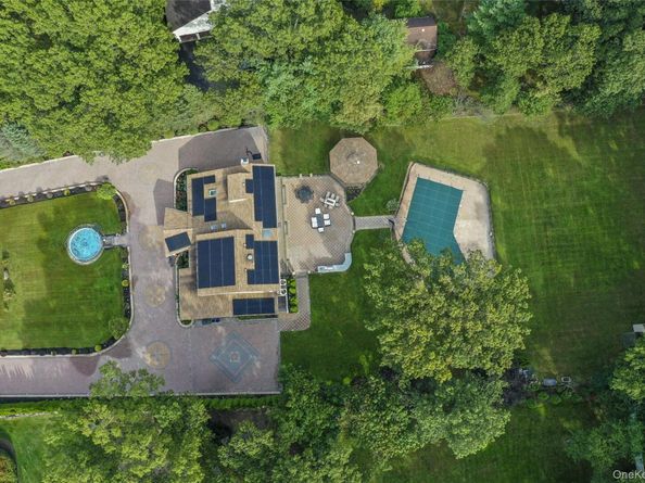 258 Half Hollow Road, Dix Hills NY 11746